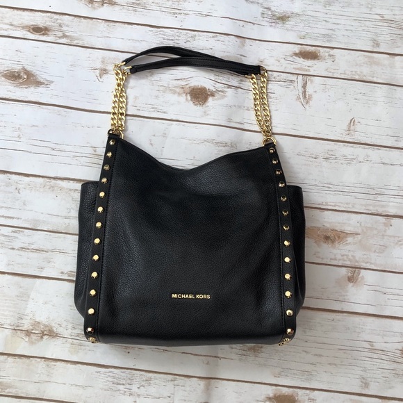 Michael Kors Handbags - Michael Kors Chain Shoulder Tote Black